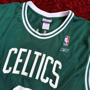 Champion NBA Boston Celtics basketball jersey #8 Walker sz XXL
